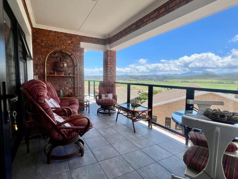 3 Bedroom Property for Sale in Fraaiuitsig Western Cape